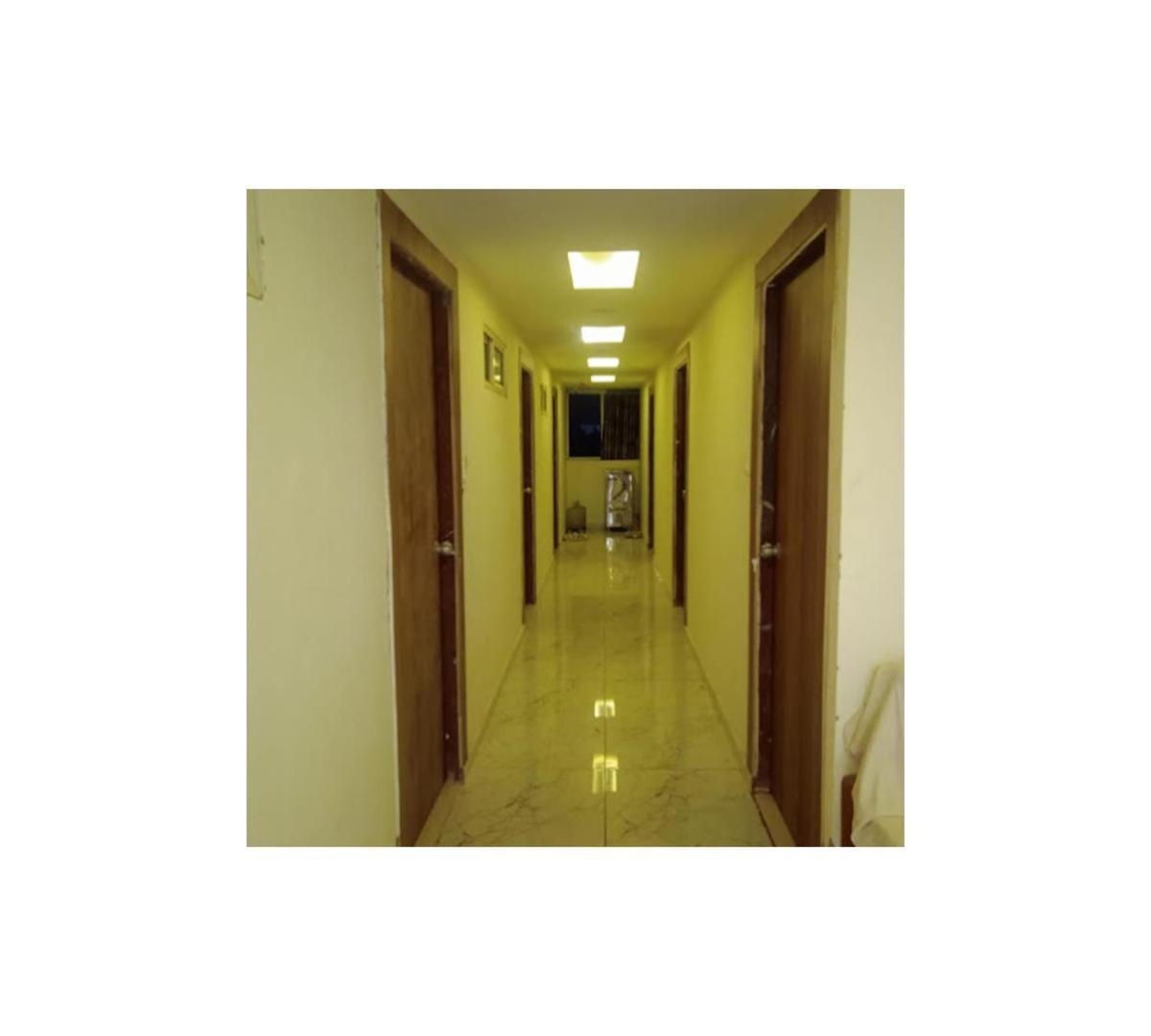 Galaxy Inn Hotel Ahmadabad Zewnętrze zdjęcie