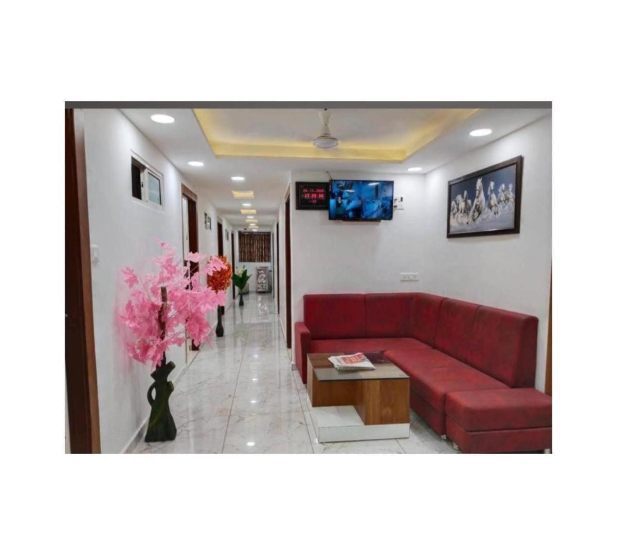 Galaxy Inn Hotel Ahmadabad Zewnętrze zdjęcie